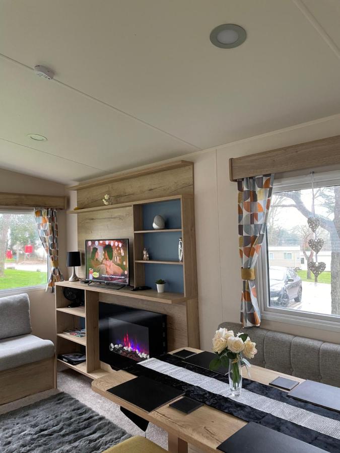 Deluxe, 3 Bed Holiday Home At Combe Haven Holiday Park Hastings Exterior foto